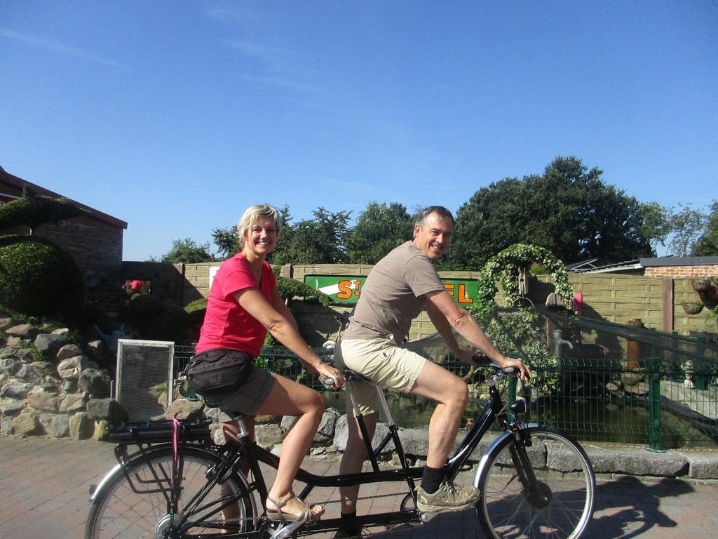 B&B Casa Roman & Vakantiewoning Voor 1 Pers Tot Max 32 Personen Zonhoven Exterior photo